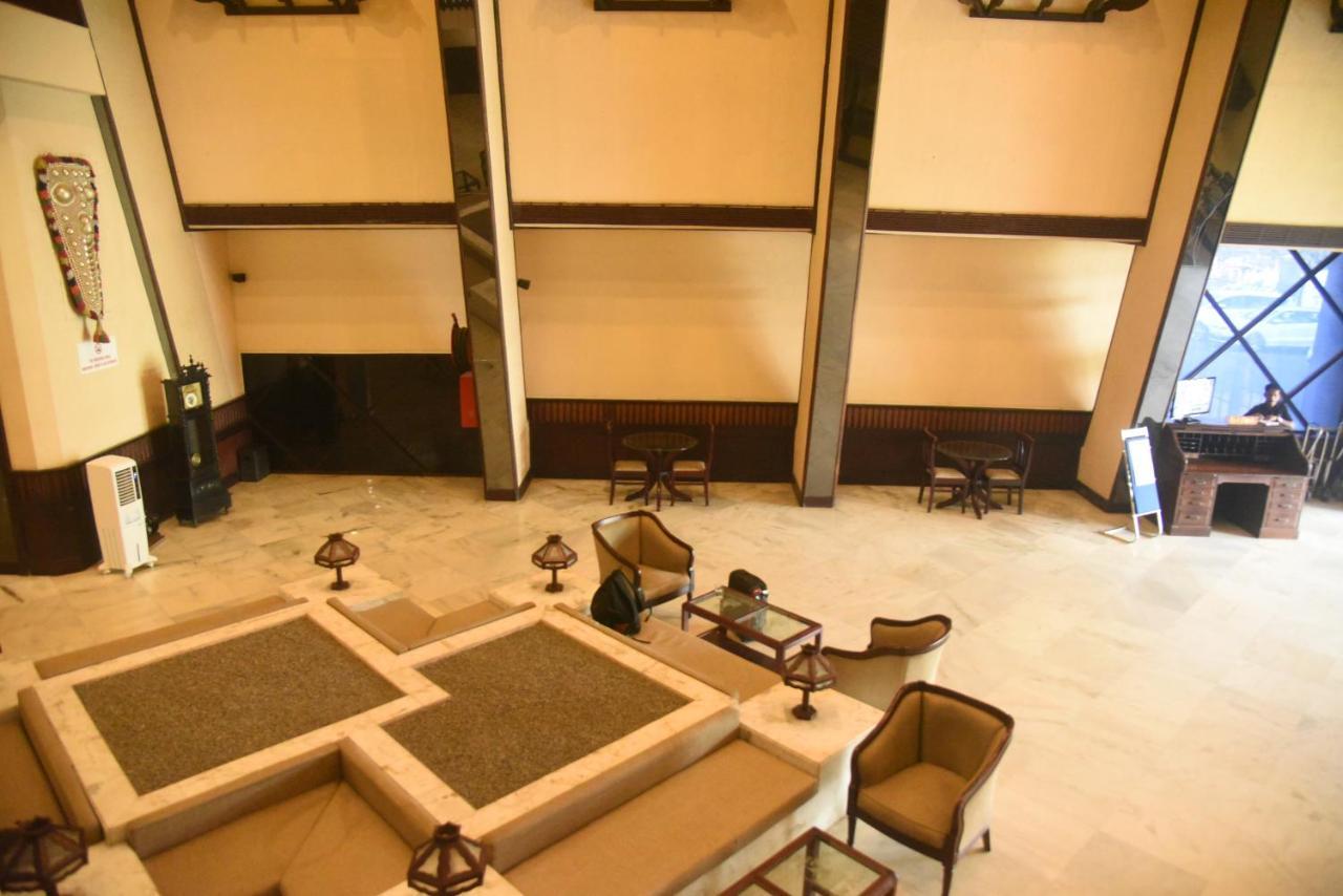 Manuelsons Malabar Palace Кожикод Екстериор снимка
