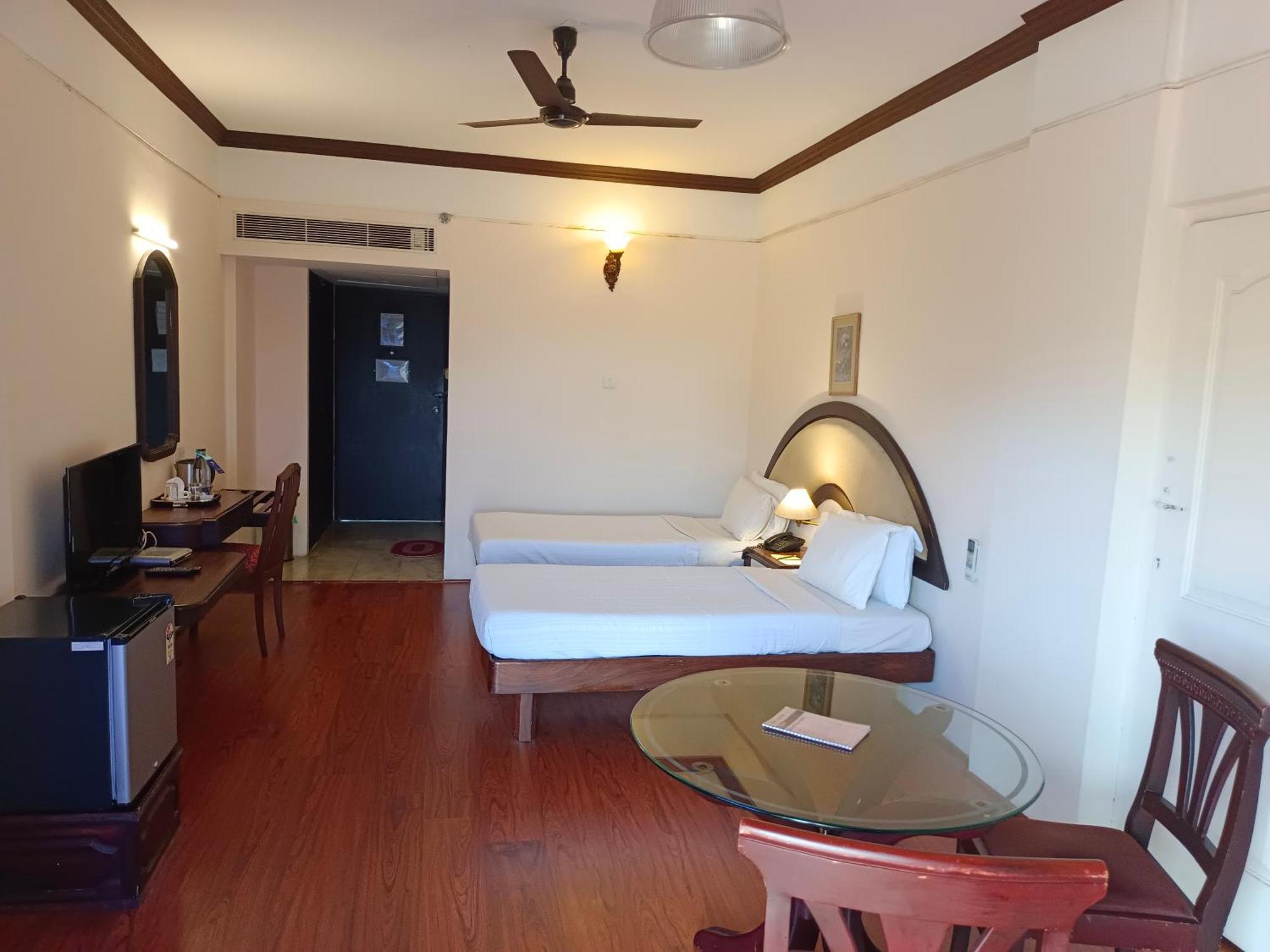 Manuelsons Malabar Palace Кожикод Екстериор снимка