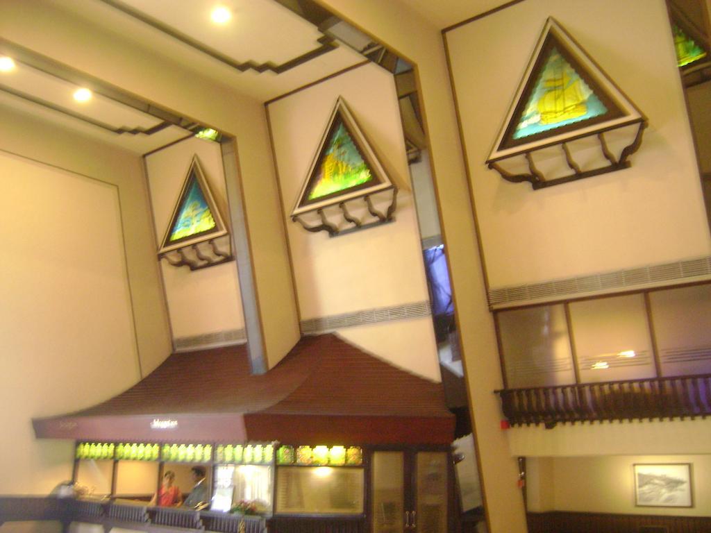 Manuelsons Malabar Palace Кожикод Екстериор снимка